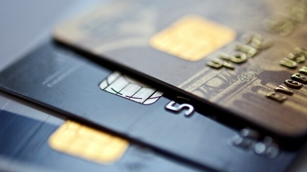 День 1402: средняя полная стоимость кредита по кредитным картам россиян достигла рекордных 47% на ноябрь 2025 года