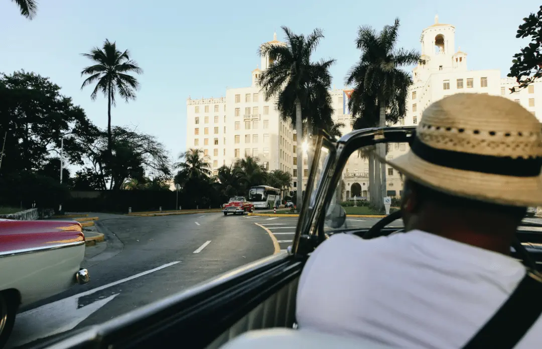 «Россия» и Nordwind будут выполнять только вывозные рейсы с Кубы, Минэкономразвития рекомендовало приостановить продажи туров