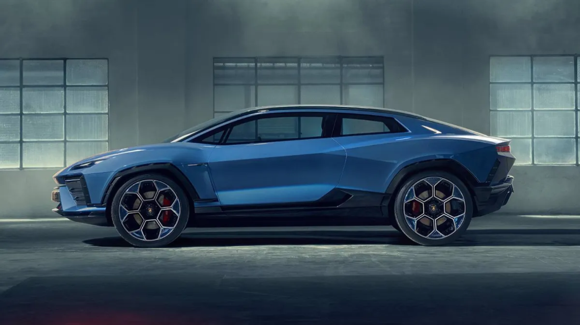 «Это было бы финансово безответственно»: Lamborghini свернула планы по выпуску электромобиля
