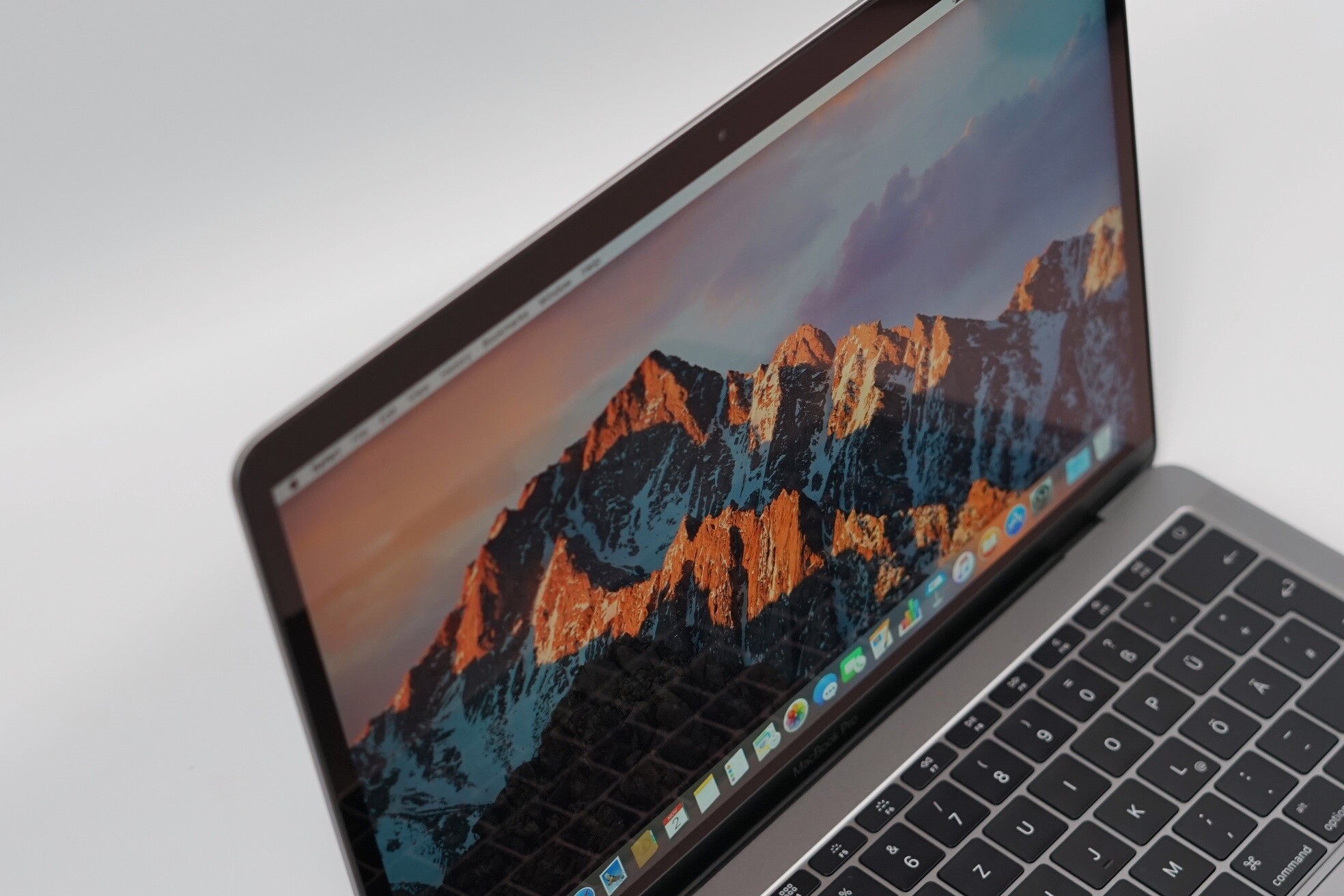 Apple объявляет устаревшими старые MacBook и добавляет iPhone 8 Plus в список винтажных устройств