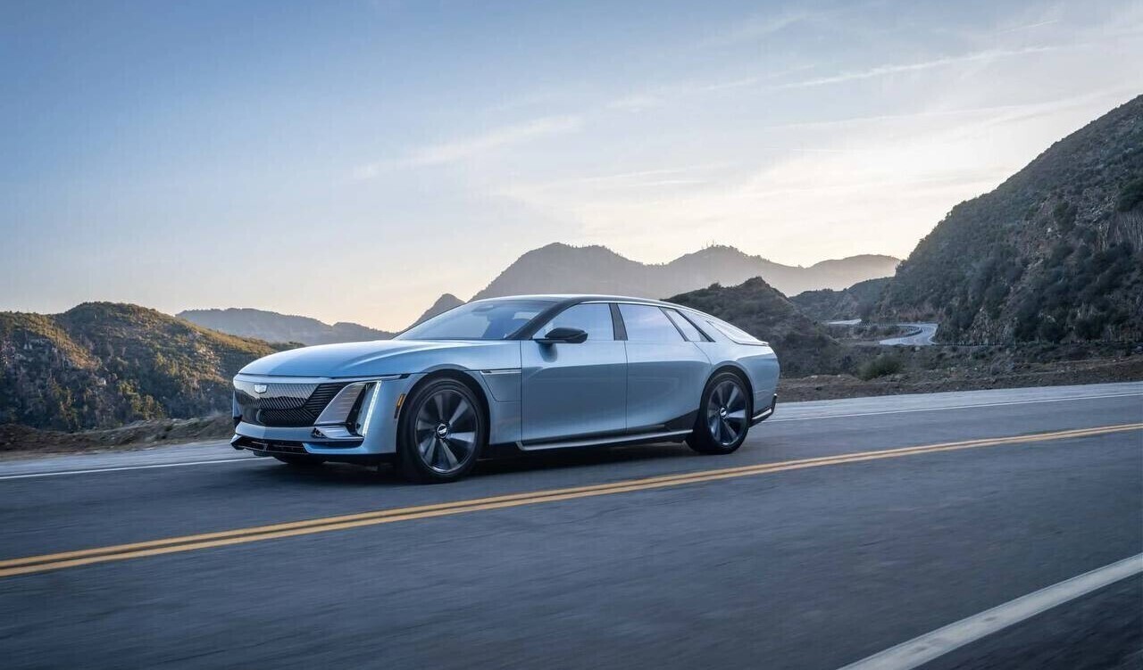 NYT: Cadillac переживает «ренессанс» благодаря люксовым электромобилям — первое полугодие 2025 года стало для бренда «лучшим» в США за 17 лет
