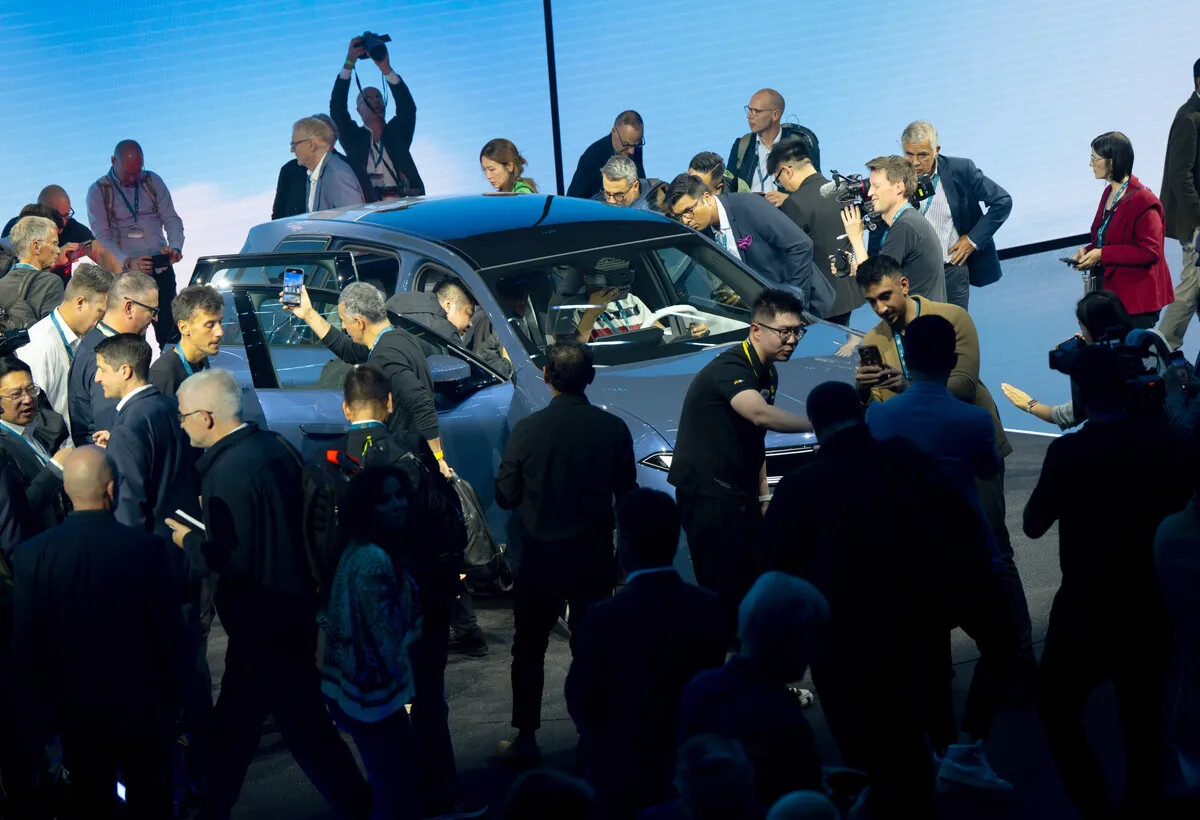 «Народные» модели и увеличенный запас хода: новые электромобили BMW, Mercedes и Volkswagen призваны «переключить внимание» с китайских марок