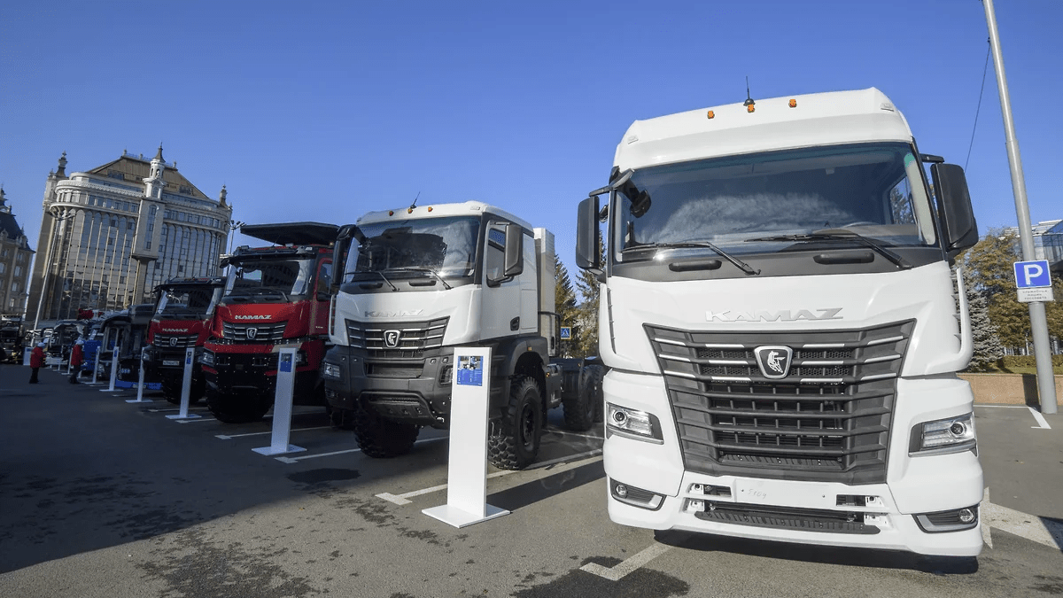 «КамАЗ» с 10 ноября 2025 года вернётся к пятидневной рабочей неделе