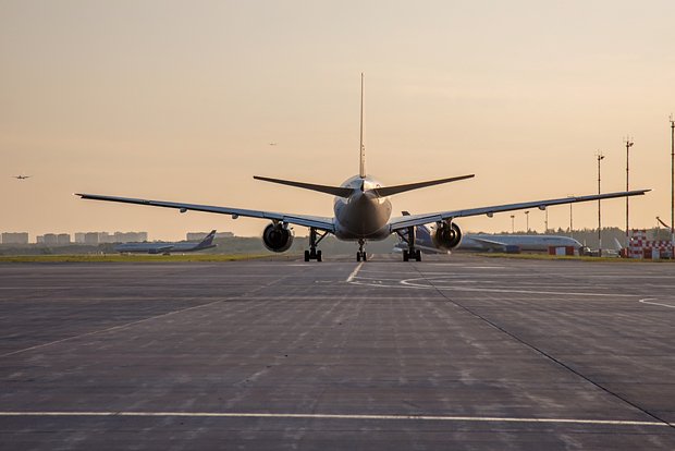 Самолет Петербург — Магнитогорск совершил незапланированную посадку