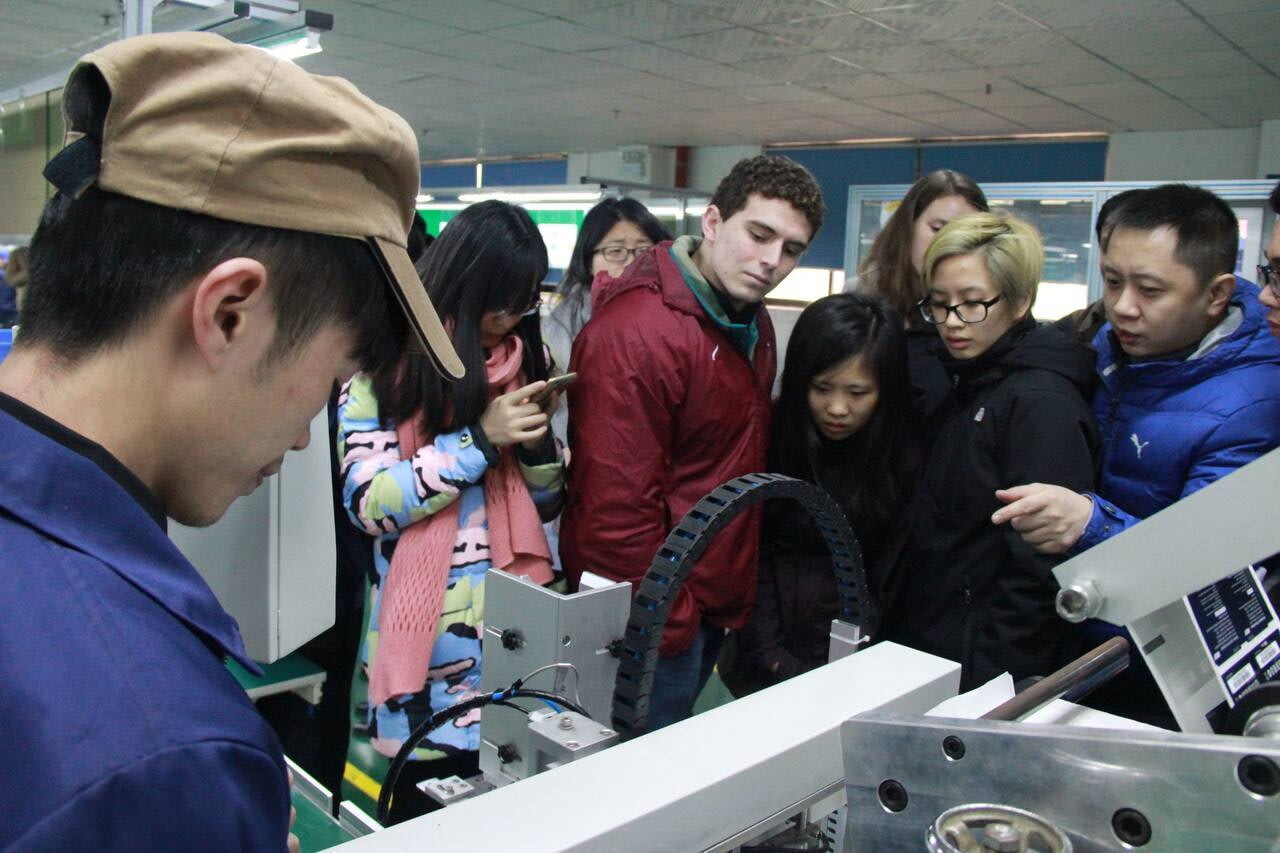 Китайские заводы превратились в достопримечательности на фоне роста популярности индустриального туризма — SCMP