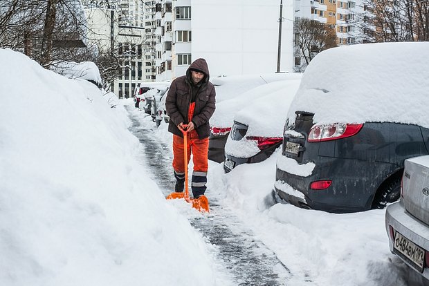 Москвичам сказали готовиться к 40-сантиметровым сугробам